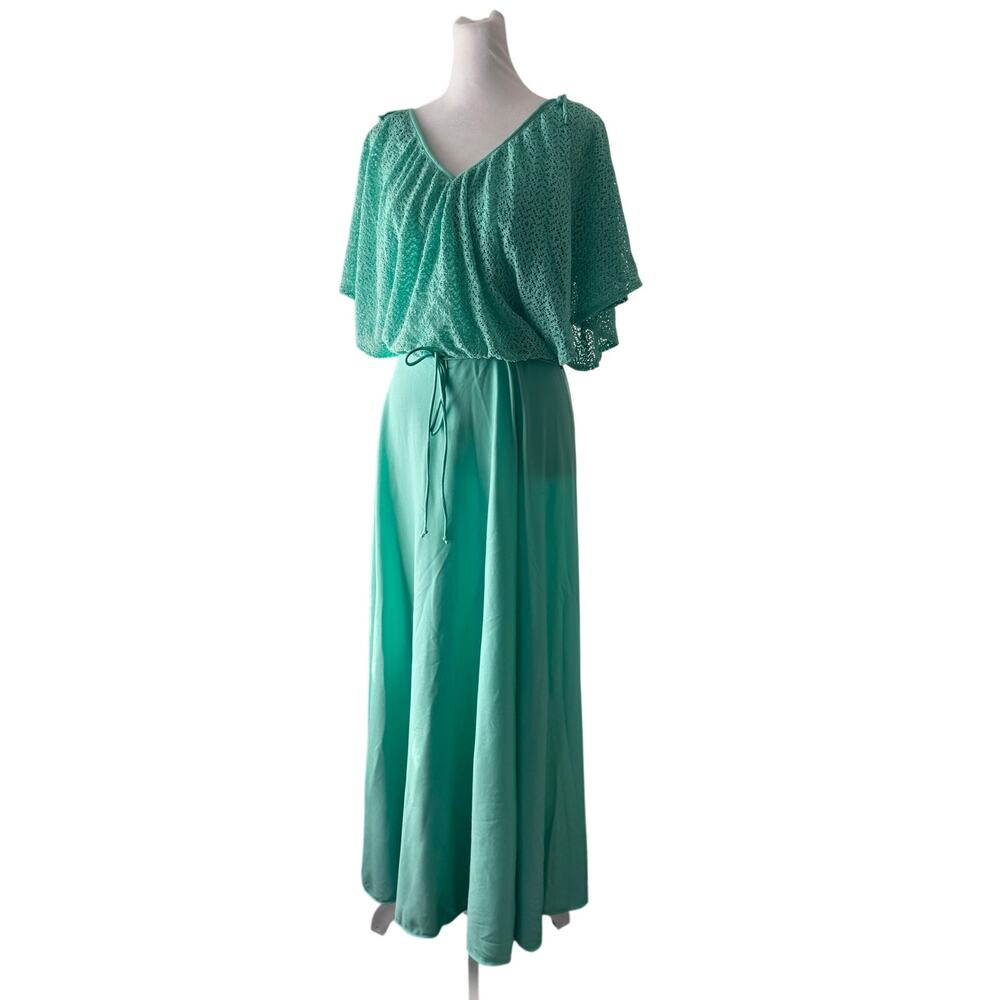 Vintage ‘70s Sea Green Crocheted Bodice Tie Waist V-Neck Maxi Dress